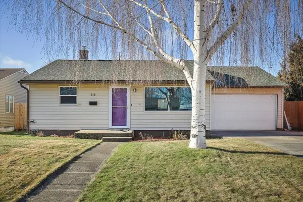 216 W Sussex Ct, Spokane, WA 99205