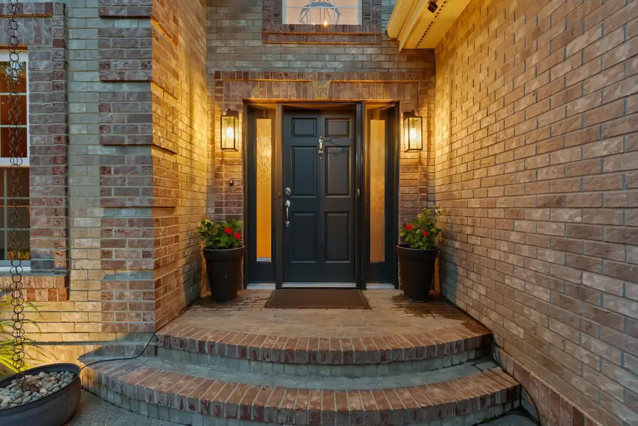 1611 E Heritage Ln, Spokane, WA 99208 - Image #2