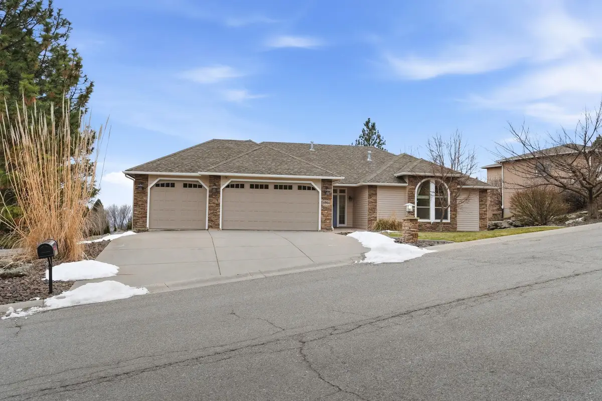 5901 N Vista Grande Dr, Otis Orchards, WA 99027 - Image #1