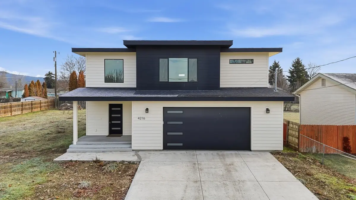 4216 N Silas Dr, Spokane Valley, WA 99216 - Image #1