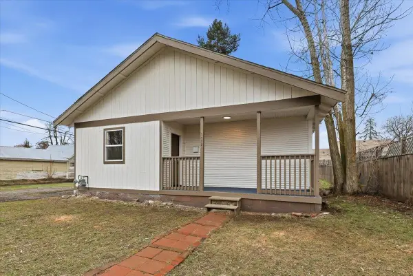 1112 N Stone St, Spokane, WA 99202