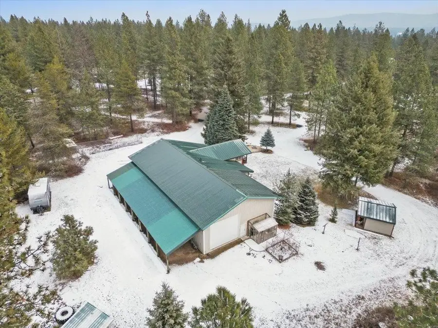 33521 N Charby Ln, Deer Park, WA 99006 - Image #2