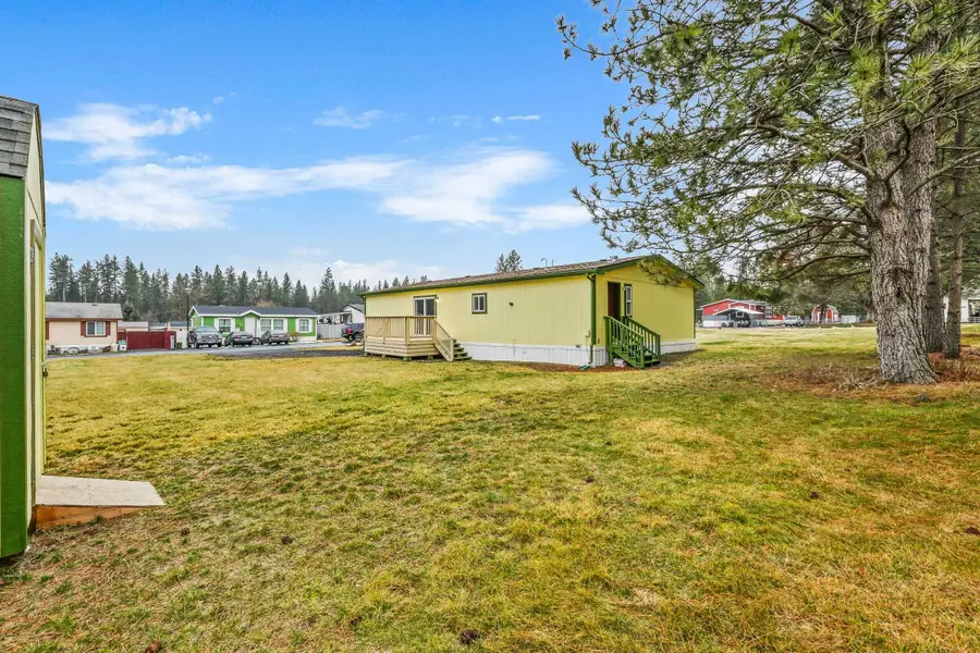 3110 E Chattaroy Rd, Chattaroy, WA 99003 - Image #2