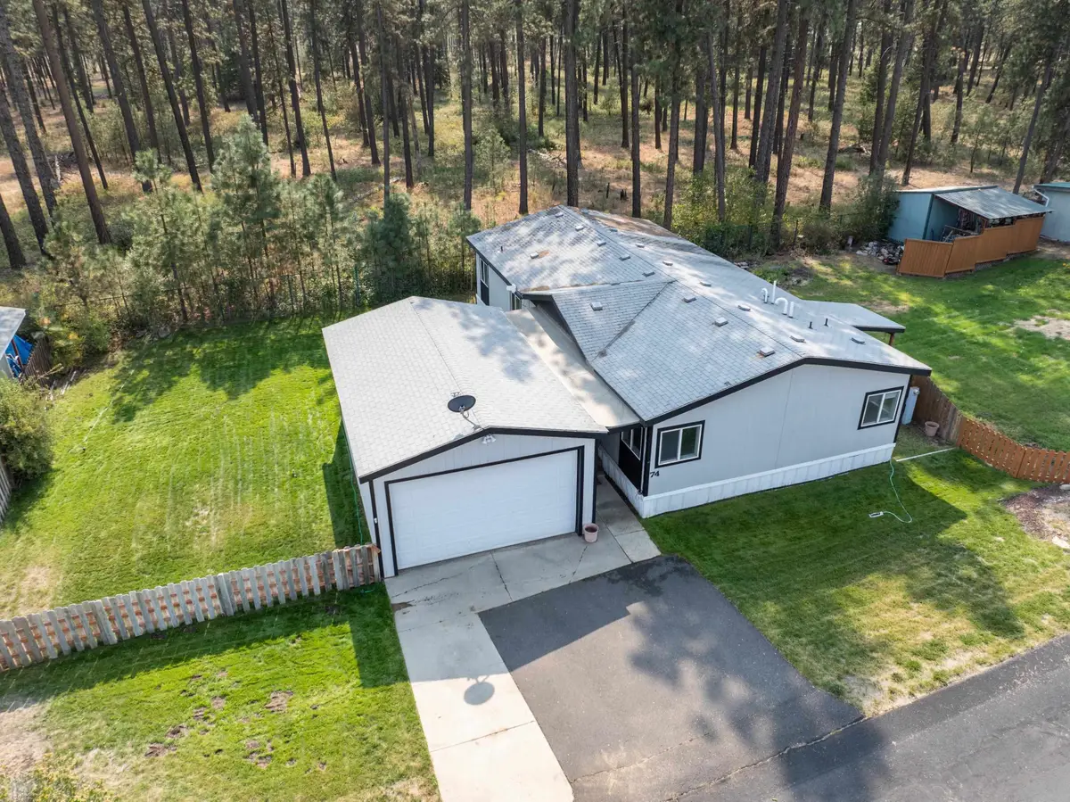 3110 E Chattaroy Rd, Chattaroy, WA 99003 - Image #1
