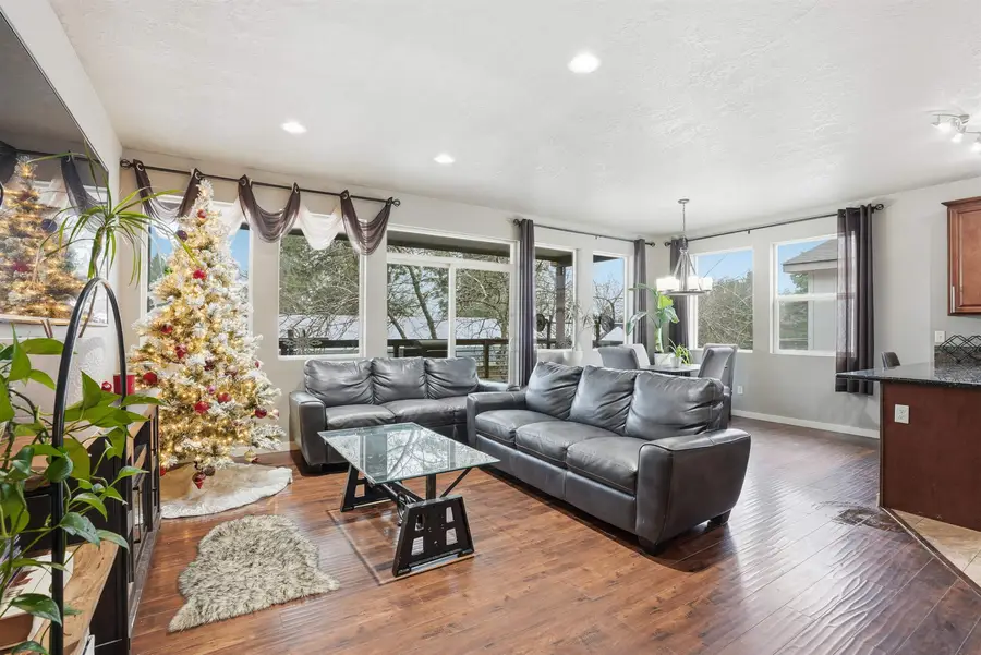 2919 E 12th Ave, Spokane, WA 99202 - Image #3