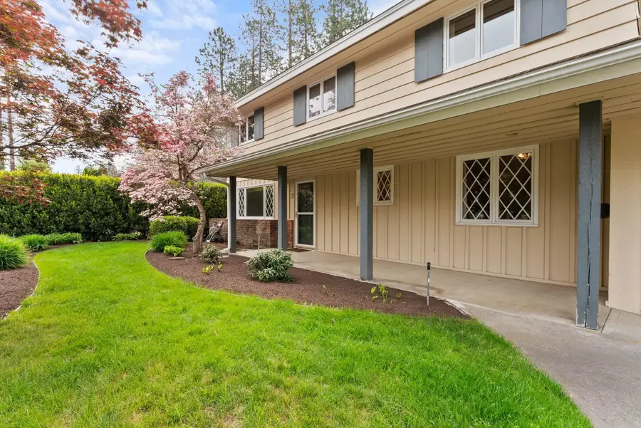 1610 E 35th Ave, Spokane, WA 99203 - Image #3