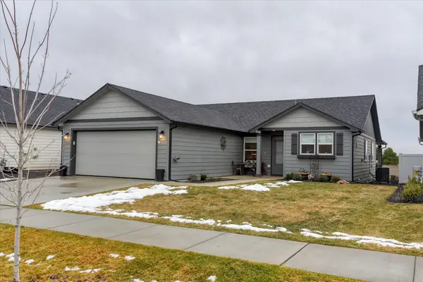 1912 E C St, Deer Park, WA 99006