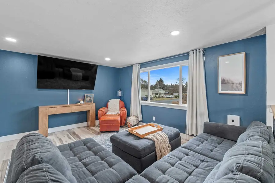 3006 S Morrow Rd, Spokane Valley, WA 99216 - Image #2