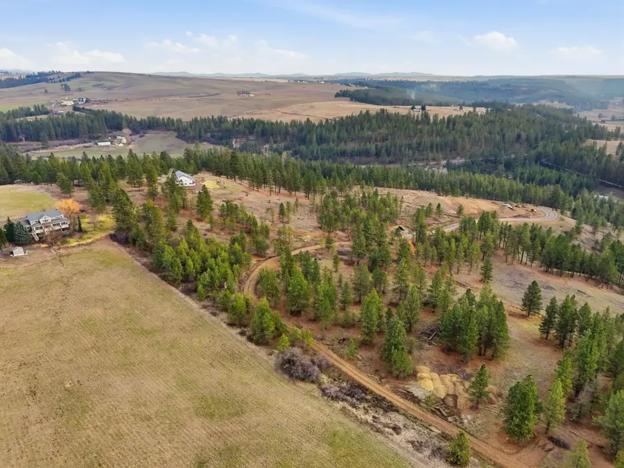 3344 E Balsam Hill Ln, Valleyford, WA 99036 - Image #2