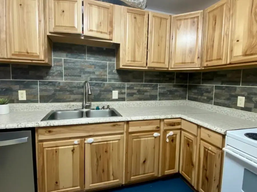 1408 E Providence Ave, Spokane, WA 99207 - Image #3