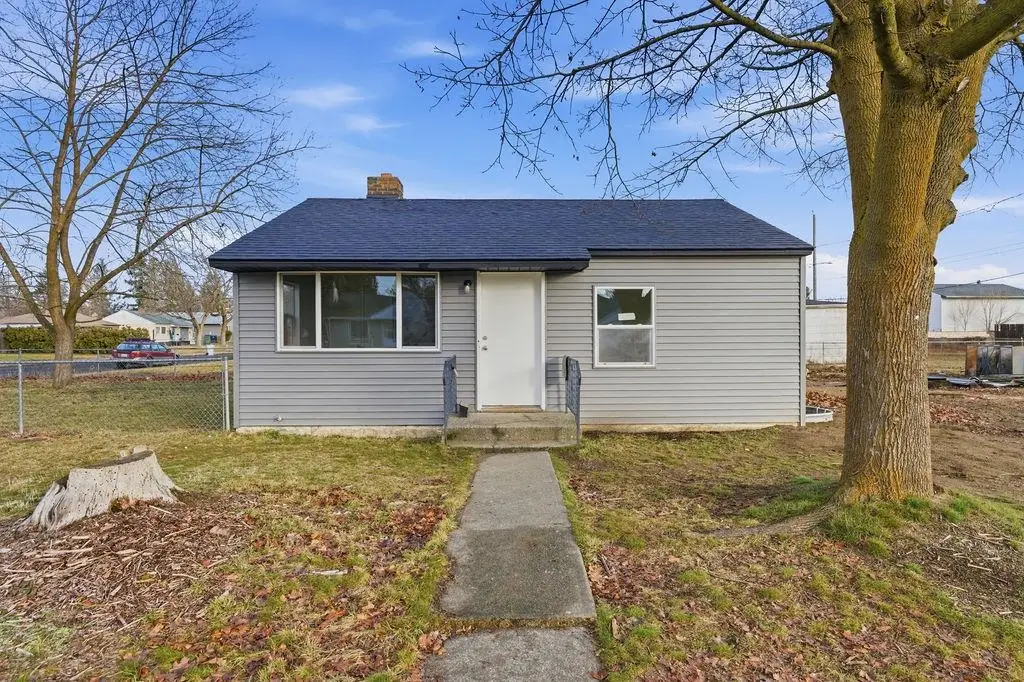 2426 W Rowan Ave, Spokane, WA 99205 - Image #1