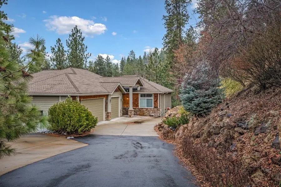 223 N Lindeblad Ln, Liberty Lake, WA 99019 - Image #2