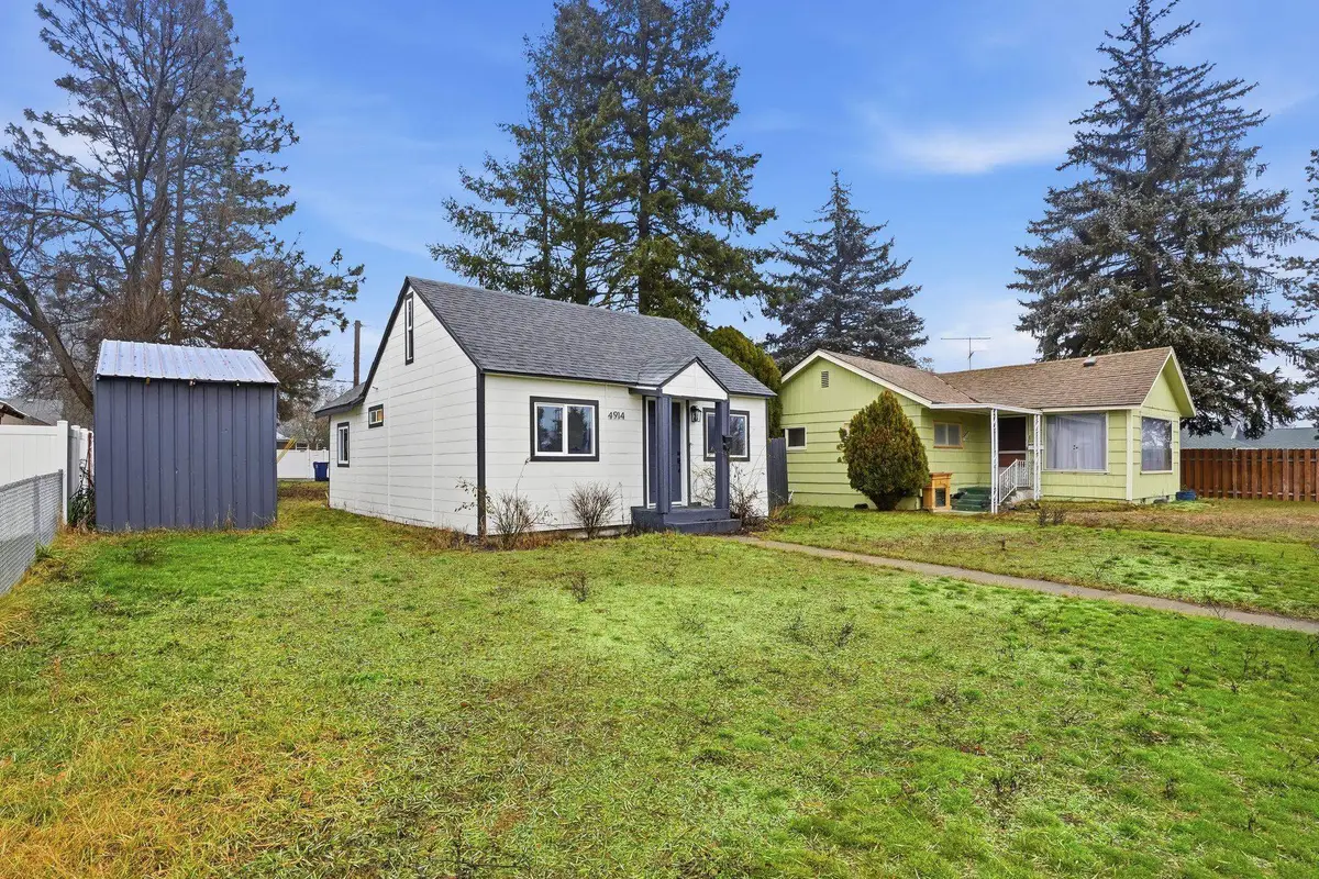 4914 N Ash St, Spokane, WA 99205 - Image #1