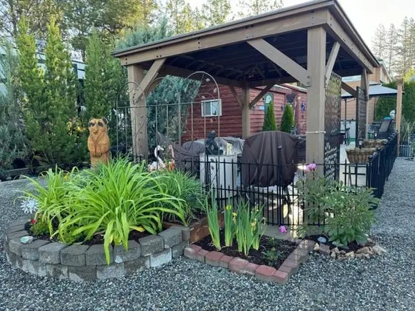 261 N Tall Pine Loop, Usk, WA 99180