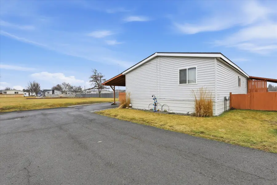10510 W Richland Rd, Cheney, WA 99004 - #2