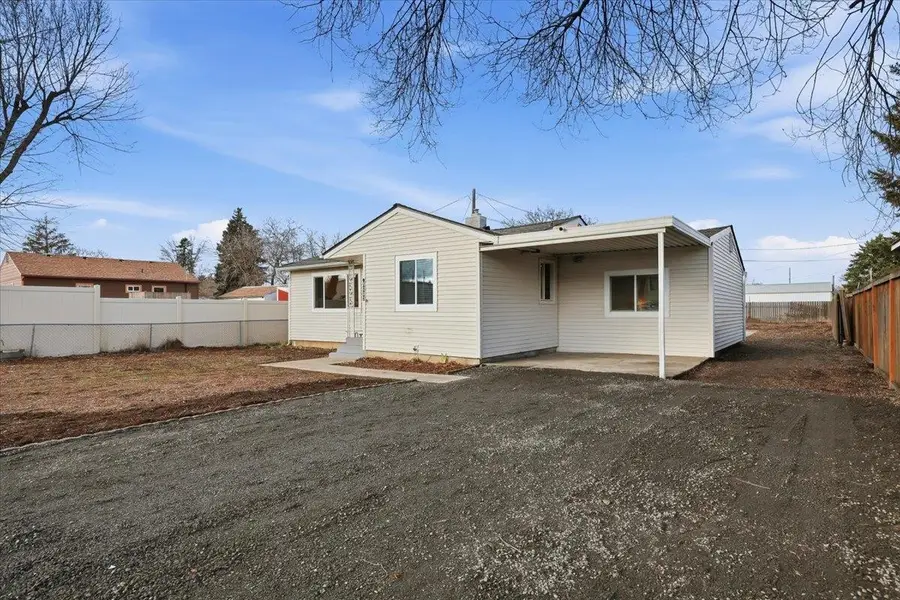8203 E Indiana Ave, Spokane Valley, WA 99212 - Image #2