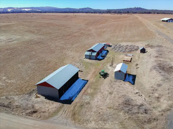 21200 N N Division Rd, Colbert, WA 99005