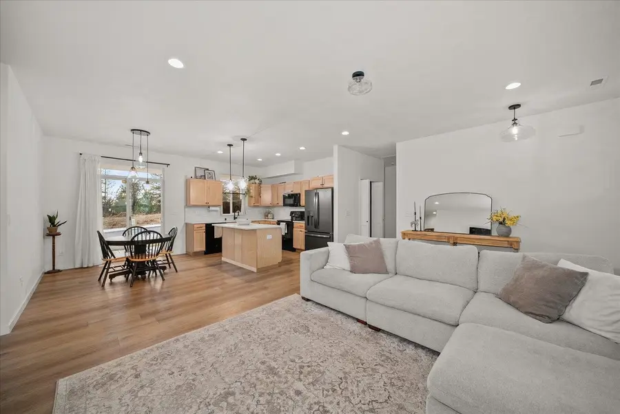 2716 S Sonora Dr, Spokane Valley, WA 99037 - Image #3