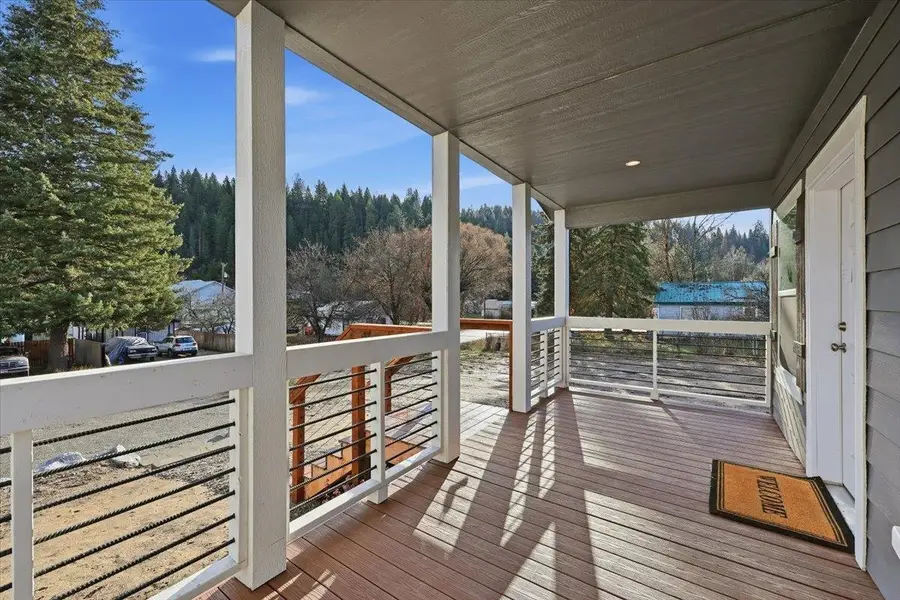 617 S State Ave, Newport, WA 99156 - #3