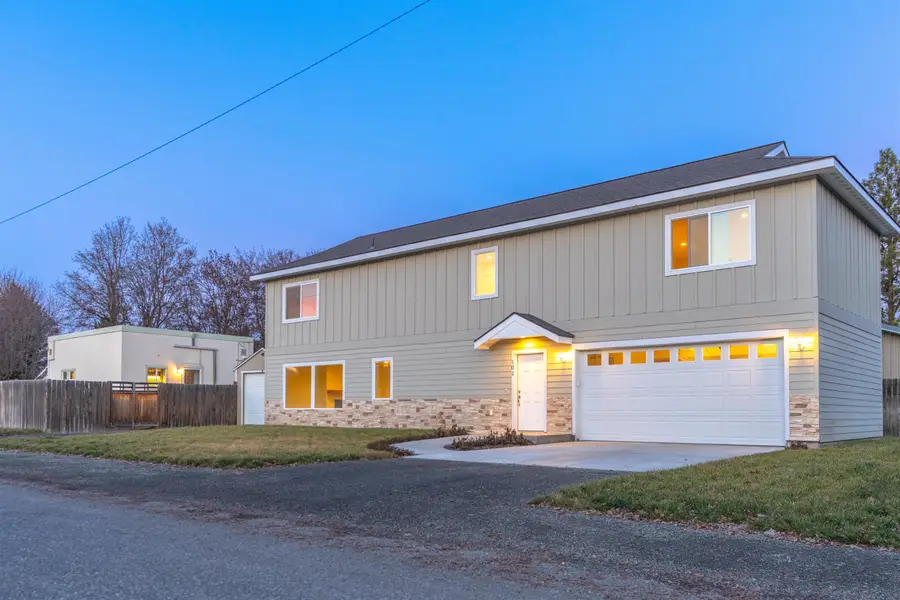 101 S West St, Chewelah, WA 99109 - #3