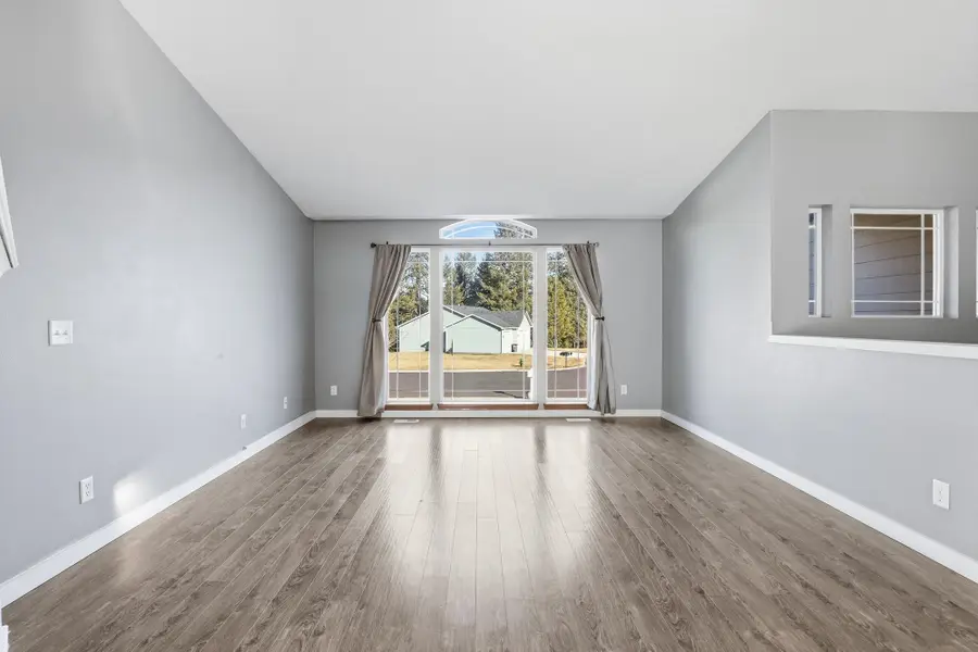 2908 E Clover Park Ave, Mead, WA 99021 - #3