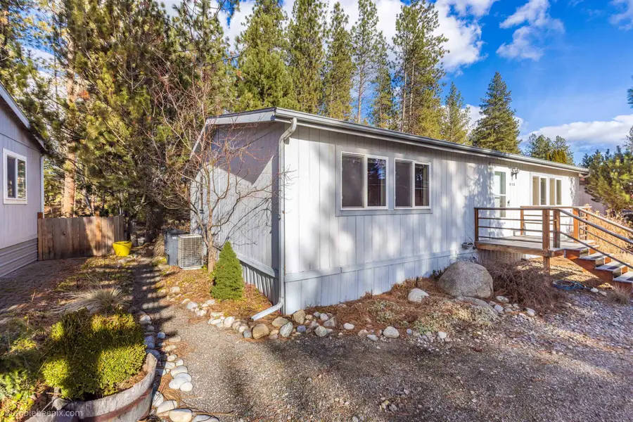 3103 E Vicksburg Ln, Mead, WA 99021 - #2