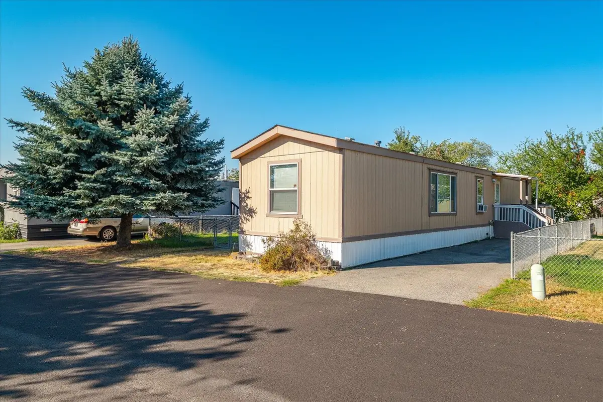 21725 E Wellesley Ave, Otis Orchards, WA 99027 - #1