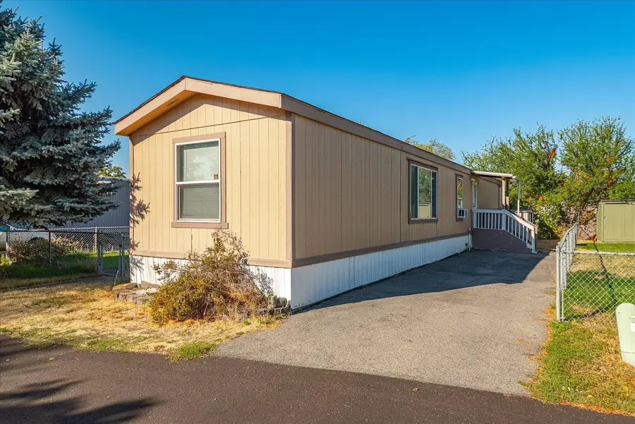 21725 E Wellesley Ave, Otis Orchards, WA 99027 - #2