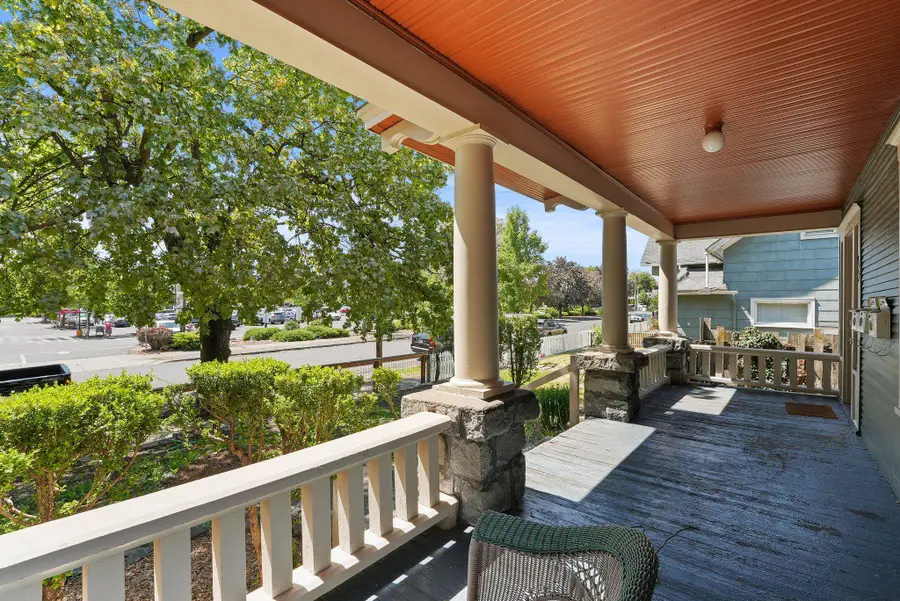 927 E Augusta Ave, Spokane, WA 99207 - #2