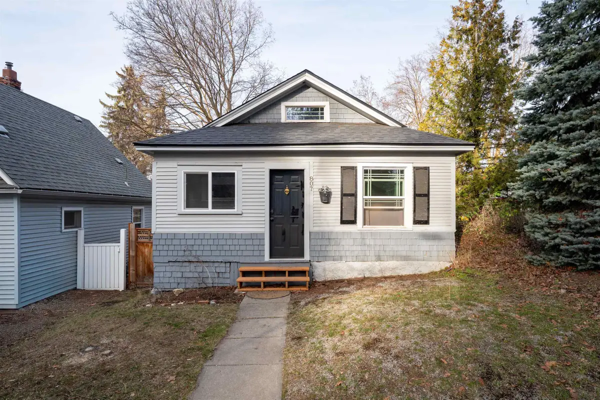 807 E 11th Ave, Spokane, WA 99202 - #1