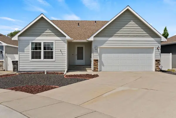 1925 N Coach Dr, Spokane Valley, WA 99016