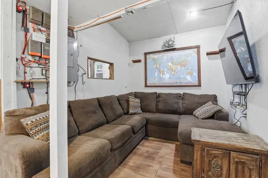 33009 N Bausenburg Rd, Davenport, WA 99122 - #3