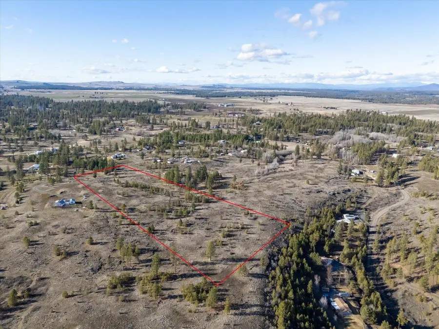 4608 N Whispering Pines Ln, Spokane, WA 99224 - #2