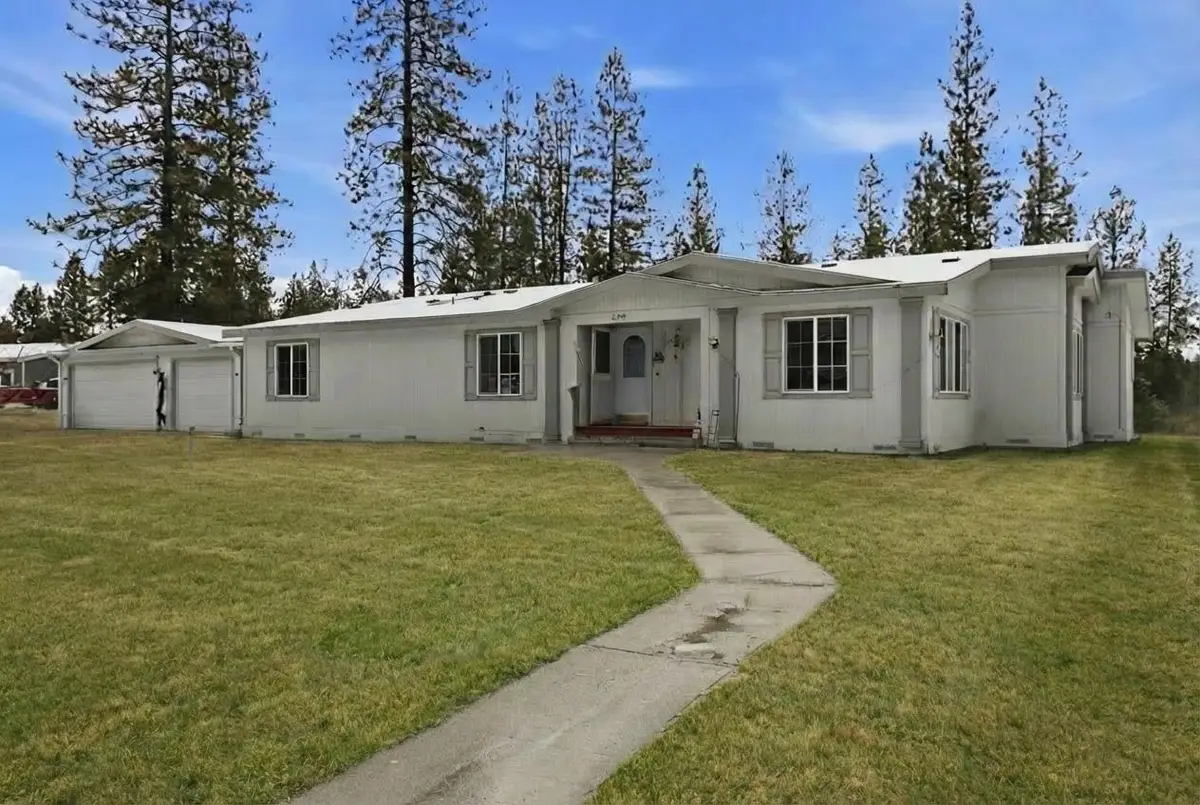 6399 Lakeview Dr, Nine Mile Falls, WA 99026 - #1