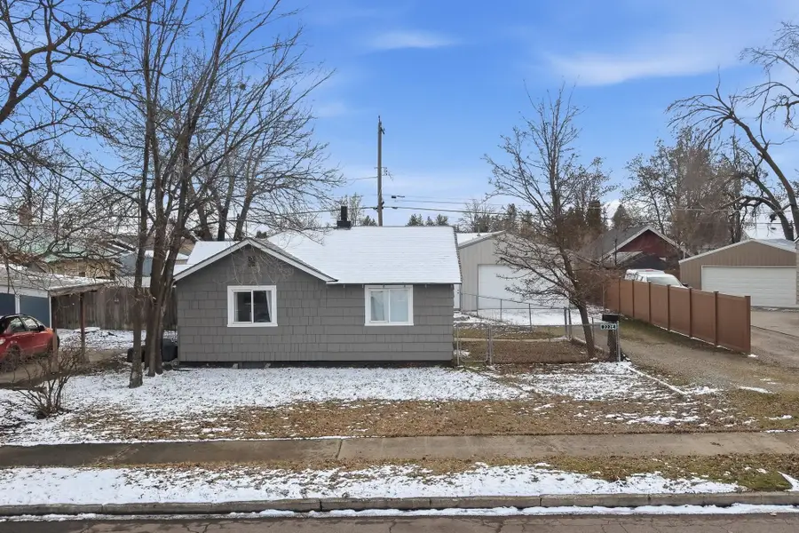 222 E Hoffman Ave, Spokane, WA 99207 - #2