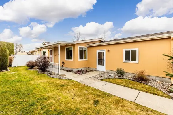 19414 E Augusta Ln, Spokane Valley, WA 99016