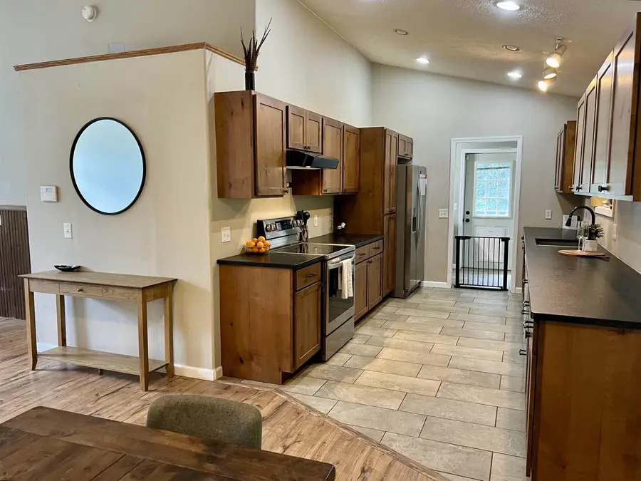 16205 E Bowman Rd, Chattaroy, WA 99003-8518 - #3