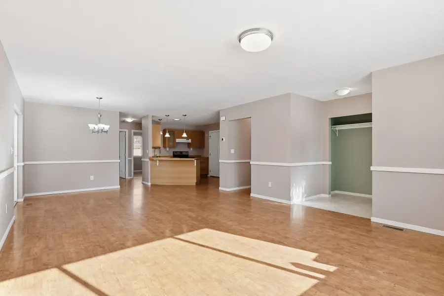 719 E B St, Deer Park, WA 99006 - #3