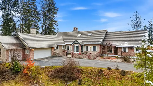 21727 N Vista Cir, Colbert, WA 99005