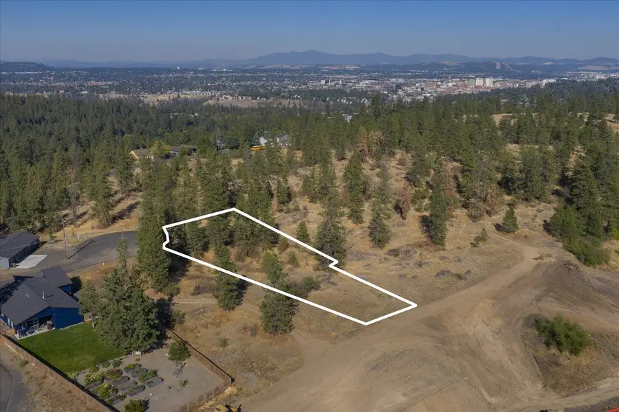 3811 W Cliffside Ln, Spokane, WA 99224 - #2