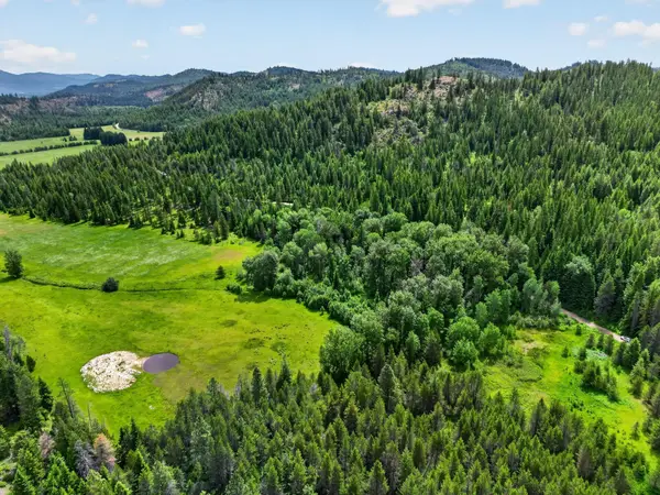 600 Huntley Ln, Newport, WA 99156