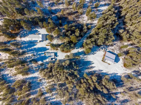 5301 E Eloika Rd, Chattaroy, WA 99003