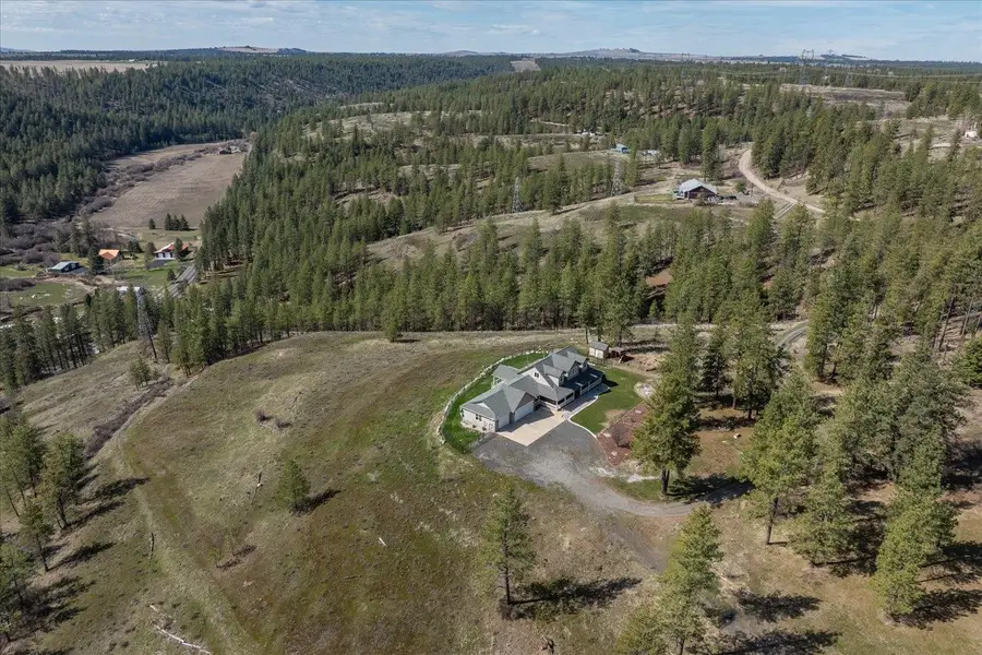 16503 W Bluebird Ln, Spokane, WA 99224 - #2