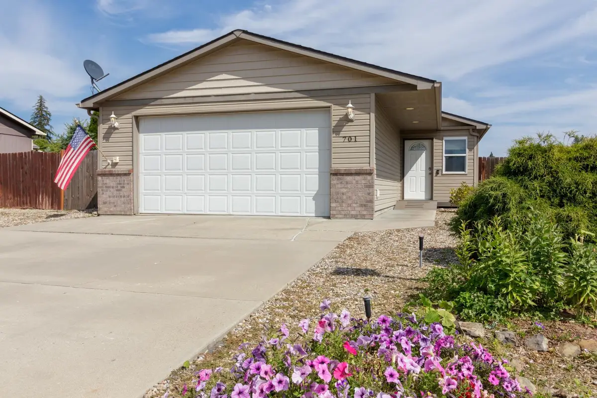 701 S Stevens St, Deer Park, WA 99006 - #1