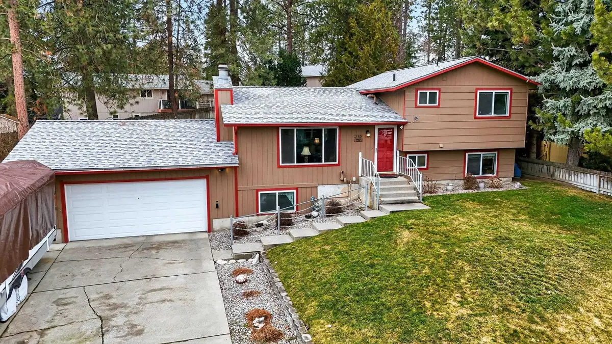 515 E Shenandoah Dr, Spokane, WA 99208 - #1