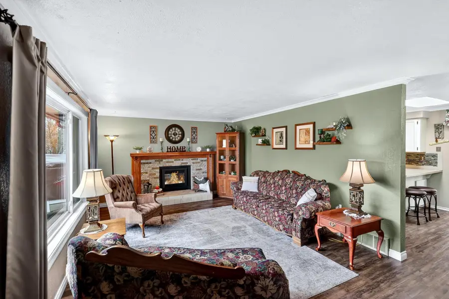 515 E Shenandoah Dr, Spokane, WA 99208 - #3