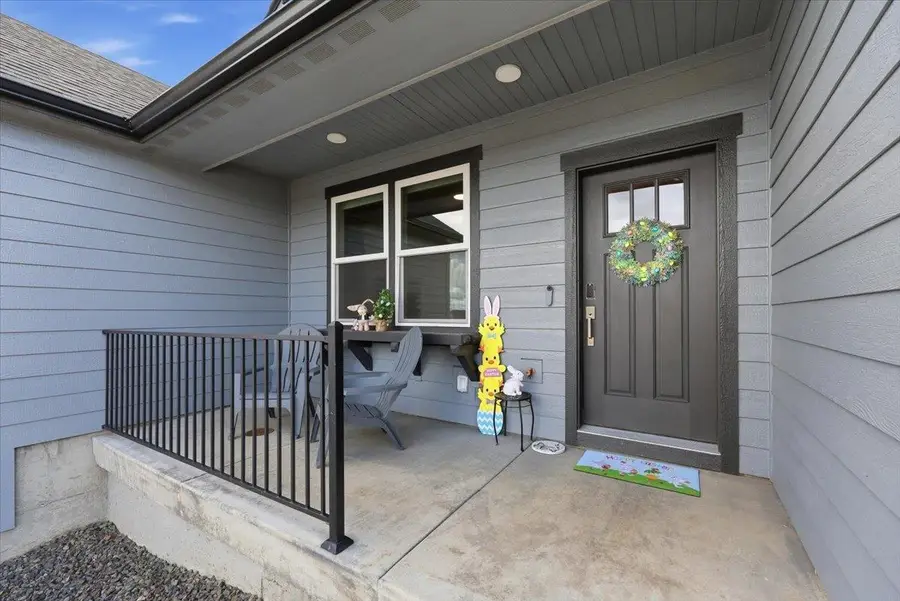 18240 E 17th Ln, Greenacres, WA 99016 - #2