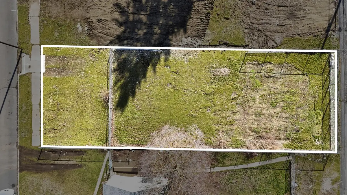 5203 N Lincoln St, Spokane, WA 99205 - #1