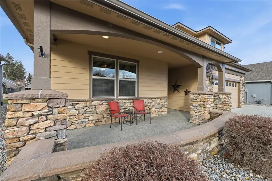 2209 E 52nd Ln, Spokane, WA 99223 - #3