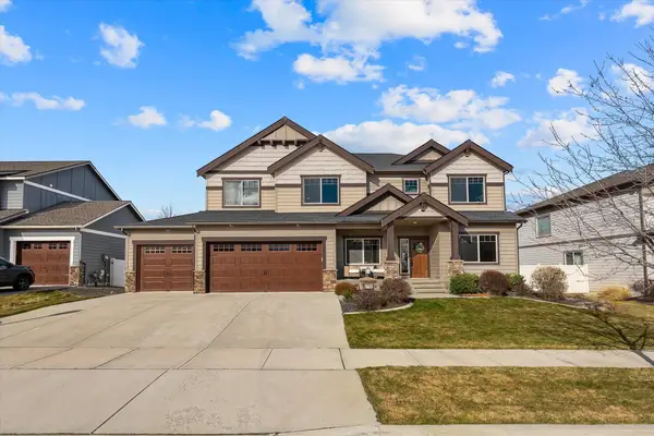 17709 E Daystar Rd, Greenacres, WA 99016